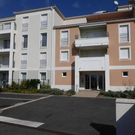 Appartement 2 Pieces Avec Balcon, Parking Et Proche Plage A Saint-Gilles-Croix-De-Vie - Fr-1-224-587 Buitenkant foto