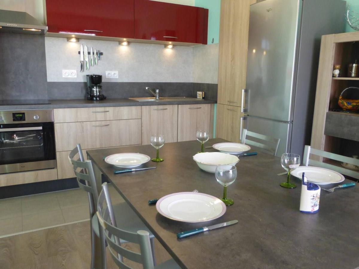 Appartement 2 Pieces Avec Balcon, Parking Et Proche Plage A Saint-Gilles-Croix-De-Vie - Fr-1-224-587 Buitenkant foto