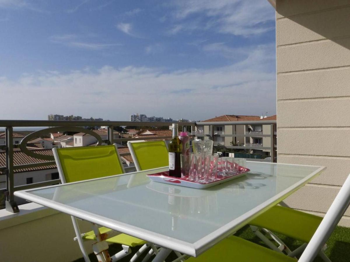 Appartement 2 Pieces Avec Balcon, Parking Et Proche Plage A Saint-Gilles-Croix-De-Vie - Fr-1-224-587 Buitenkant foto