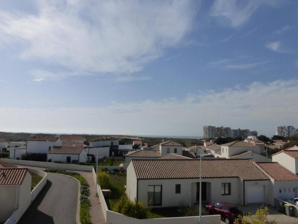 Appartement 2 Pieces Avec Balcon, Parking Et Proche Plage A Saint-Gilles-Croix-De-Vie - Fr-1-224-587 Buitenkant foto